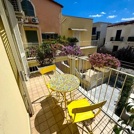Holiday home Vulcanhome Cercola